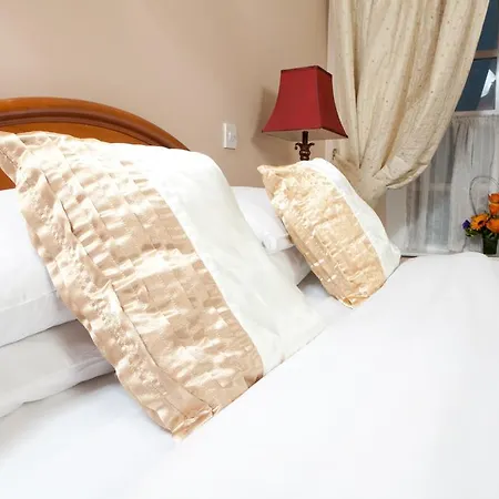 Darnley Hotel 3*