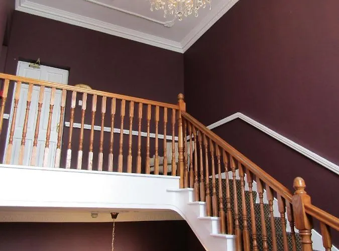 Ξενοδοχείο Darnley 3*